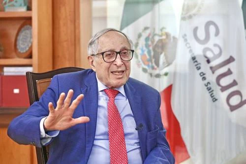 “El sistema de salud de México es bueno, y aspiramos a mejorarlo”   