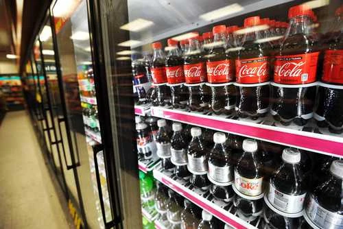Coca-Cola con azúcar llegará a EU este año   