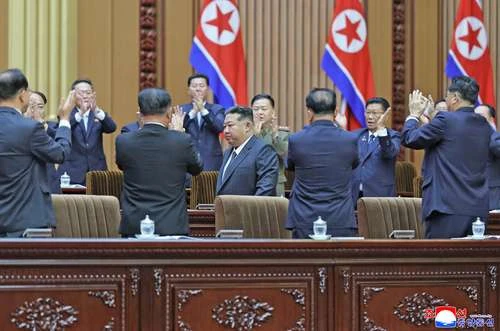 Kim, abierto a conversaciones con Washington   
