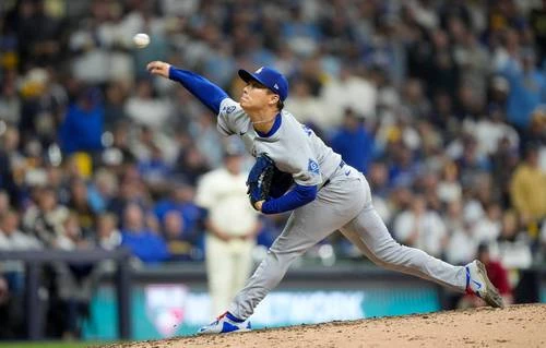 Dodgers, a un paso de la Serie Mundial tras segundo triunfo   
