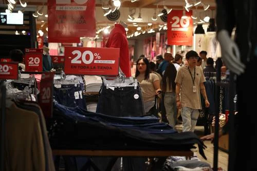 Ventas al menudeo repuntan 1.8%   