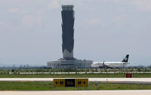 Enrique Galván Ochoa: Dinero   