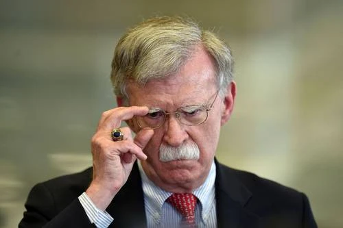 Jurado investigador imputa cargos a John Bolton, opositor de Donald Trump    