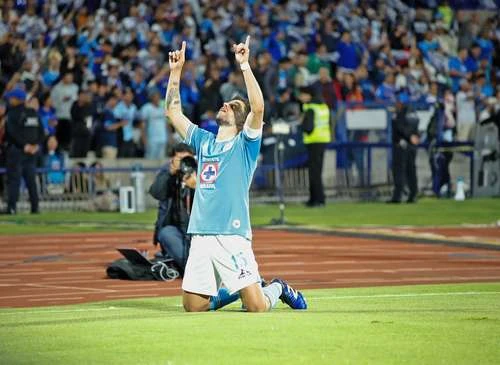 Renacer celeste; avanza a semifinales ante América   