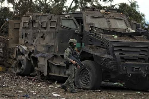 Mafia internacional, posible atacante de Uribe: Petro   