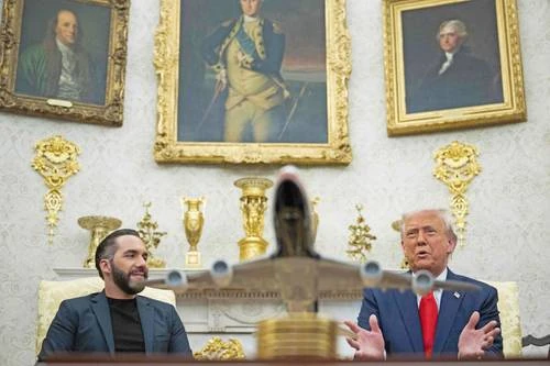 Trump y Bukele aclaran: salvadoreño expulsado “por error” no volverá a EU   