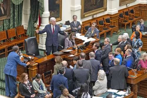 Aprueban en Texas mapa electoral que  da ventaja a republicanos   