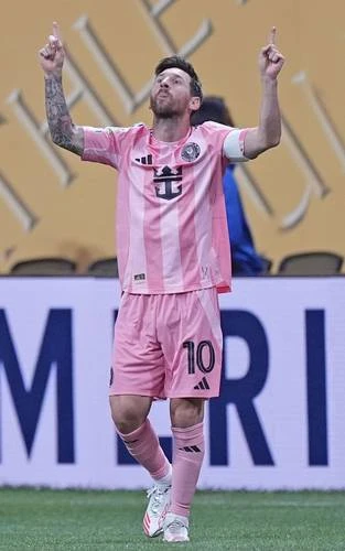 Con un golazo,  Messi da la victoria  al Inter Miami    