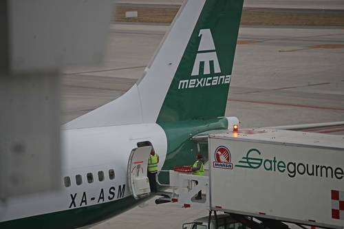 Ordenan a Mexicana informar sobre el arrendamiento de aviones   