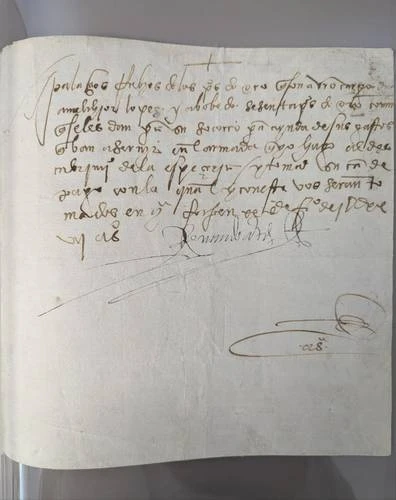 Manuscrito de Hernán Cortés robado a México es devuelto por la FBI   