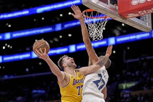 Lakers empatan serie ante Timberwolves; Pacers y Thunder aventajan en playoffs   