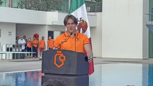 Alberca techada de NL tendrá el nombre de Osmar Olvera   