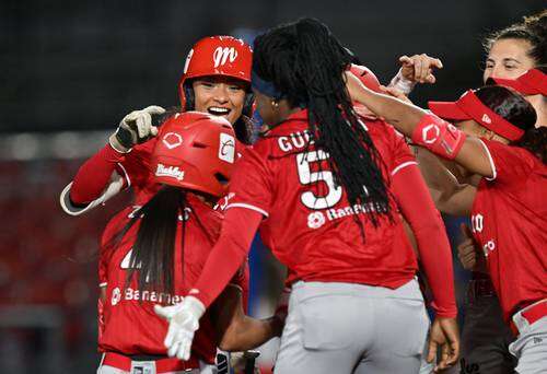 Diablos Rojos Femenil blanqueó 14-0 a Charras de Jalisco en la LMS   