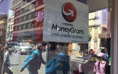Avanza en el Congreso de EU propuesta de gravar remesas   