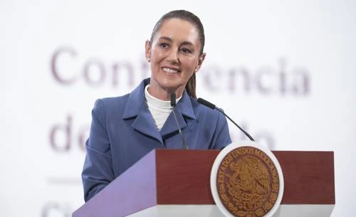 Julio Hernández López: Astillero   