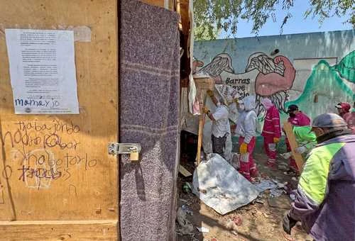 Escala la tensión en el campamento Vallejo; hoy, posible desalojo   