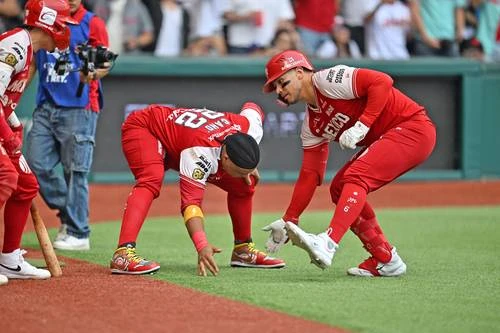 Diablos Rojos del México, monarcas de la Zona Sur   