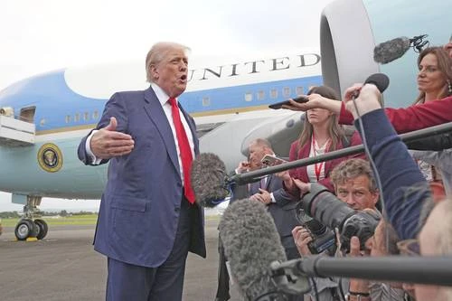 Niega Trump que le hayan informado de su inclusión en archivos del caso Epstein   