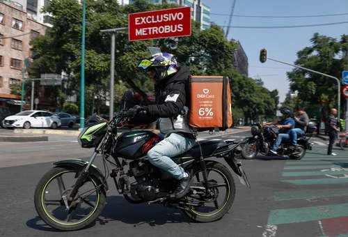 Derecho pleno a seguridad social, sólo para “una minoría”: empleados de apps   