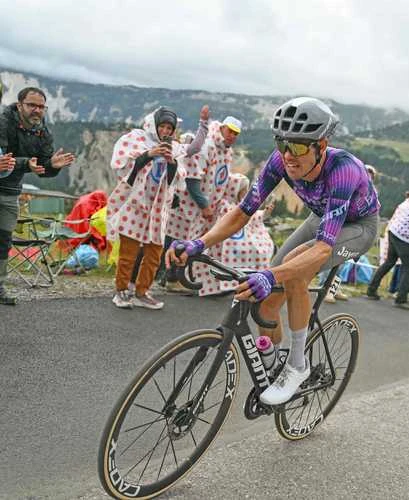 El australiano Ben O’Connor triunfa en la etapa reina del Tour de Francia   