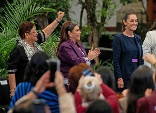 Llama Sheinbaum a desterrar toda discriminación contra las mujeres   