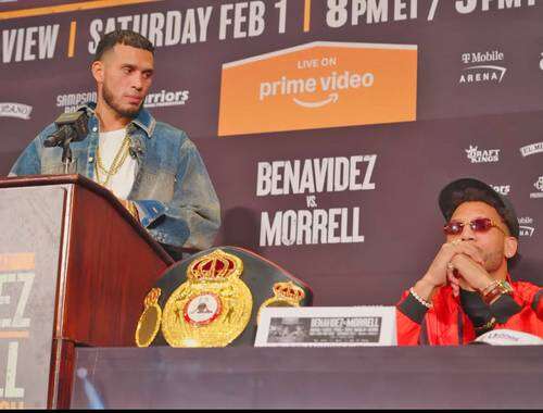 Benavidez y Morrell se calientan