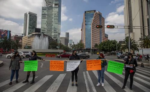 Paro de trabajadores del SAT en 7 de sus 162 oficinas en todo el país   