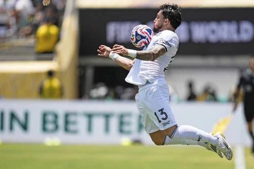 PSG conquista Seattle y sigue su aventura en el Mundialito   