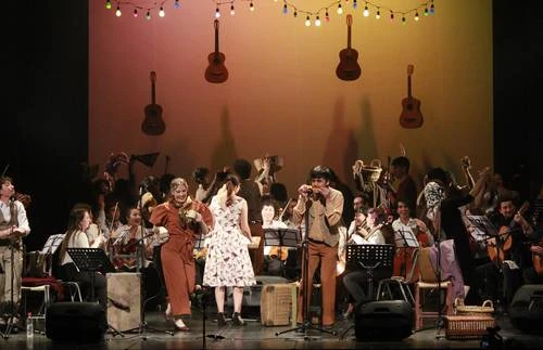 Con canciones de Víctor Jara, retratan la pugna por vivienda digna en Chile   