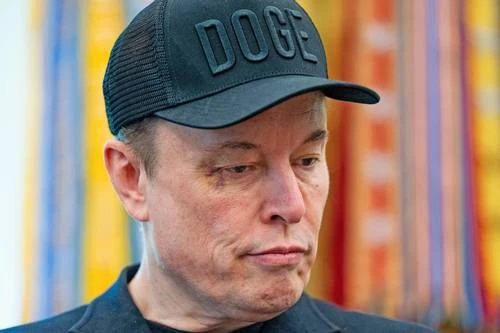 Despide Trump a Elon Musk con llave de oro; regresará, dijo   