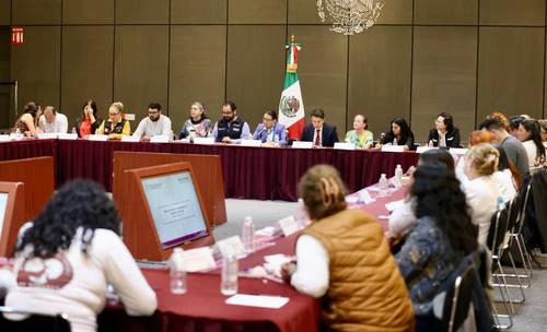 Familiares de desaparecidos reconocen disposición a oírlos; acaba diálogo en SG   