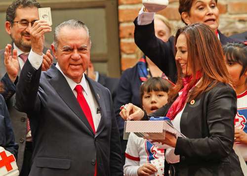 Inaugura Cruz Roja museo  y da banderazo a colecta   