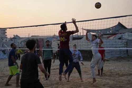 Han regresado a sus hogares sólo 7% de familias gazatíes desplazadas   