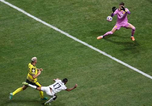 El Borussia Dortmund manda de regreso a casa al Monterrey   