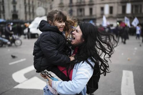 Vence Congreso argentino el veto de Milei a ley de discapacidad   