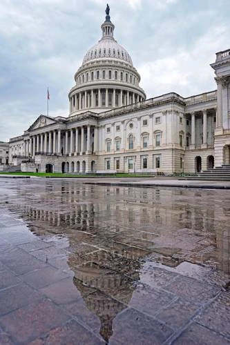 Inminente, el cierre de gobierno en EU; Trump alista despidos masivos   