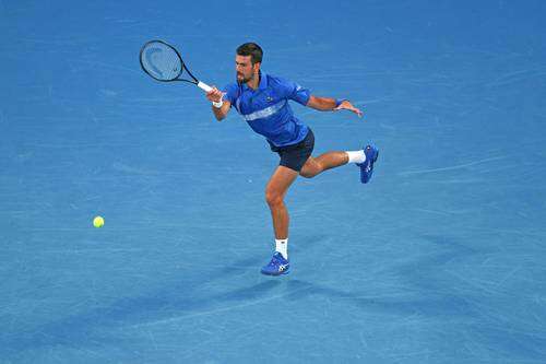 Alcaraz y Djokovic avanzan en el Abierto de Australia   