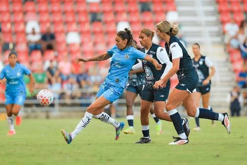 Rayadas golean 3-0 al Atlético San Luis en el Alfonso Lastras   