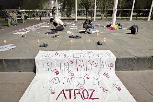 Velada en el IPN repudia desapariciones    
