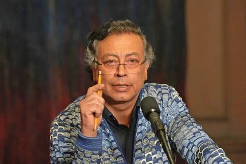 Sicarios colombianos participaron en ataque en Michoacán: Petro   