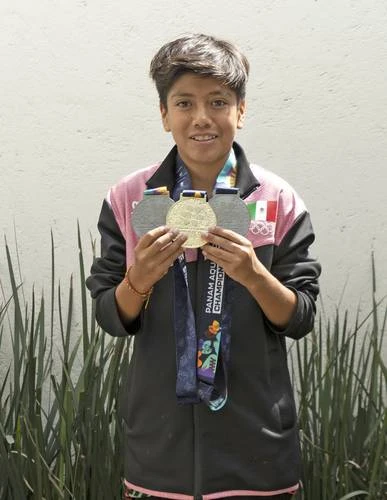 Ganar el oro olímpico en clavados, el sueño de Iñaki Hernández   