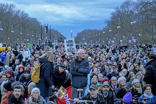 Miles protestan en Alemania en rechazo al partido de la ultraderecha AfD   