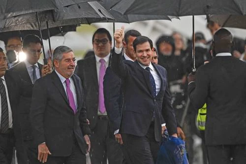 Llega Rubio a México; a las 10 de la mañana, la cita hoy con la mandataria   