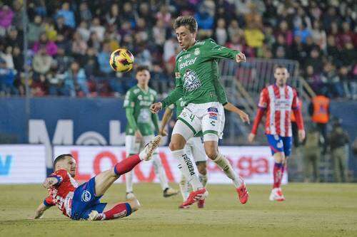 Un León indomable es líder invicto al vencer a San Luis   