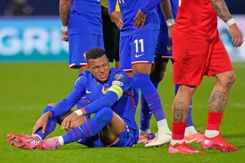 Francia se acerca a la Copa 2026   