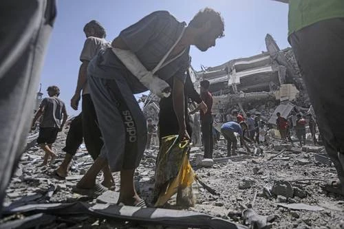 Tel Aviv intensifica su ofensiva  para tomar la ciudad de Gaza   