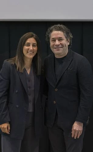 Filme de María Valverde examina la sordera a través de la música   
