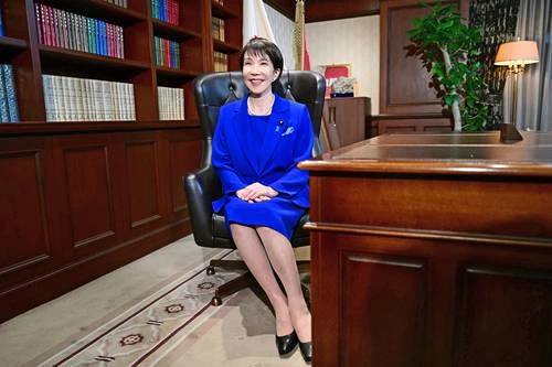 Takaichi se perfila como la primera ministra en Japón   