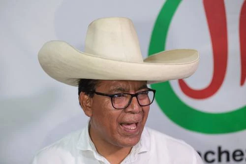 Pasa a segundo lugar candidato izquierdista en Perú   