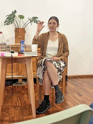 En su obra, Valeria Luiselli explora “preguntas que me hacen sentir viva”   